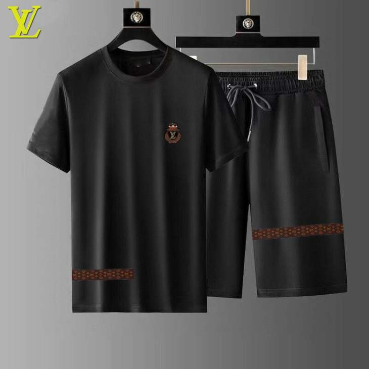 Picture of LV Shirt Pant Suits _SKULVM-4XL12yx0123469